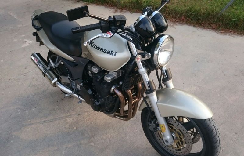 Kawasaki ZR-7