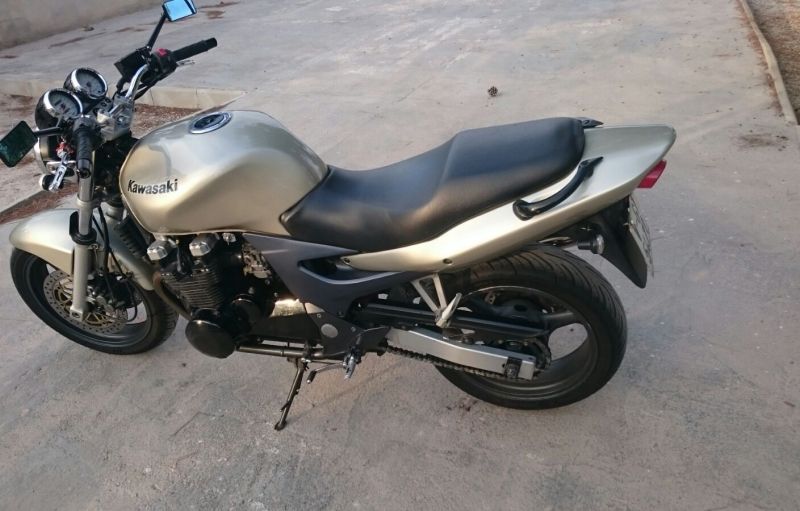 Kawasaki ZR-7