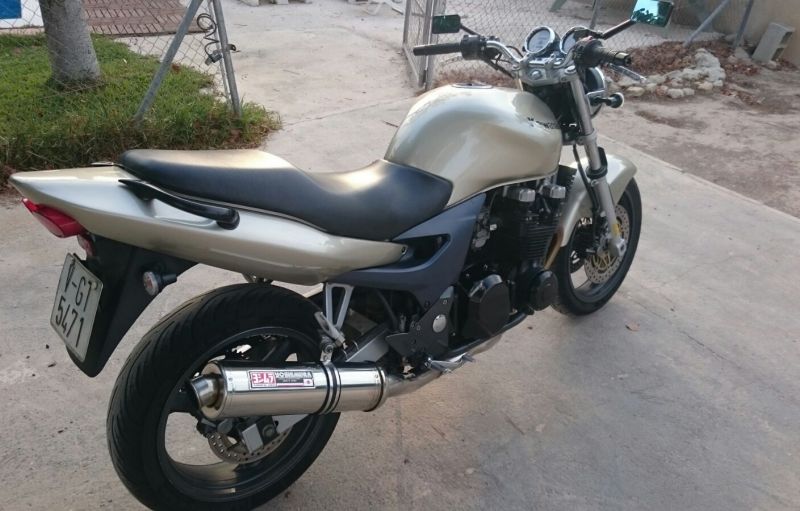 Kawasaki ZR-7