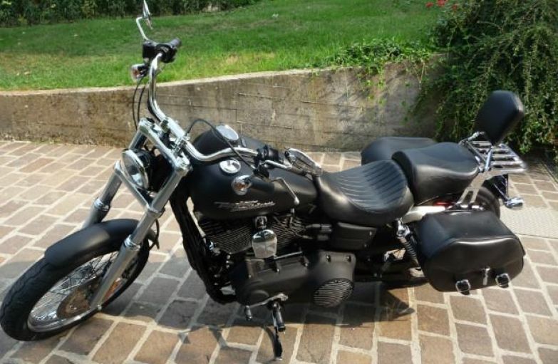 Harley-Davidson Dyna Street Bob FXDB