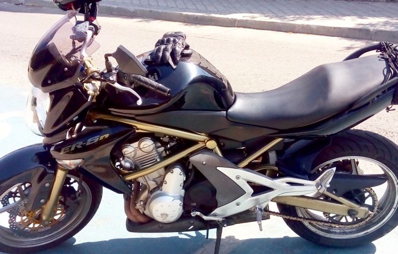 Kawasaki ER-6n