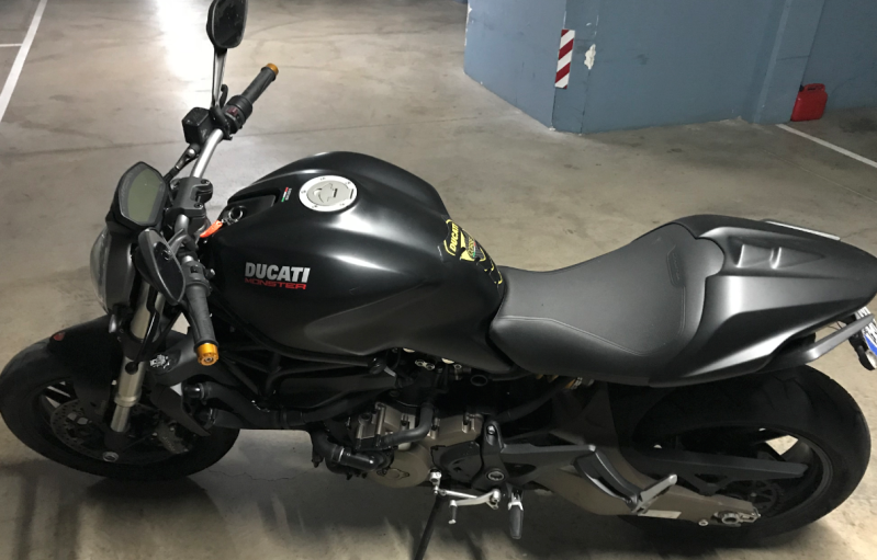 Ducati Monster 821 Dark