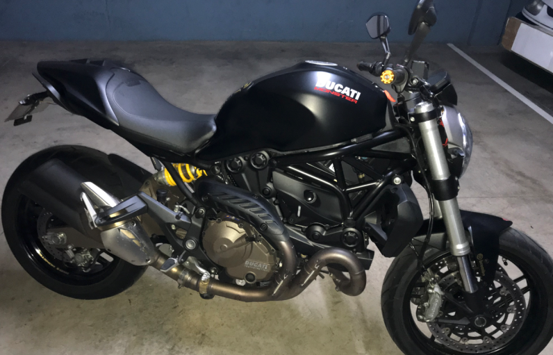 Ducati Monster 821 Dark