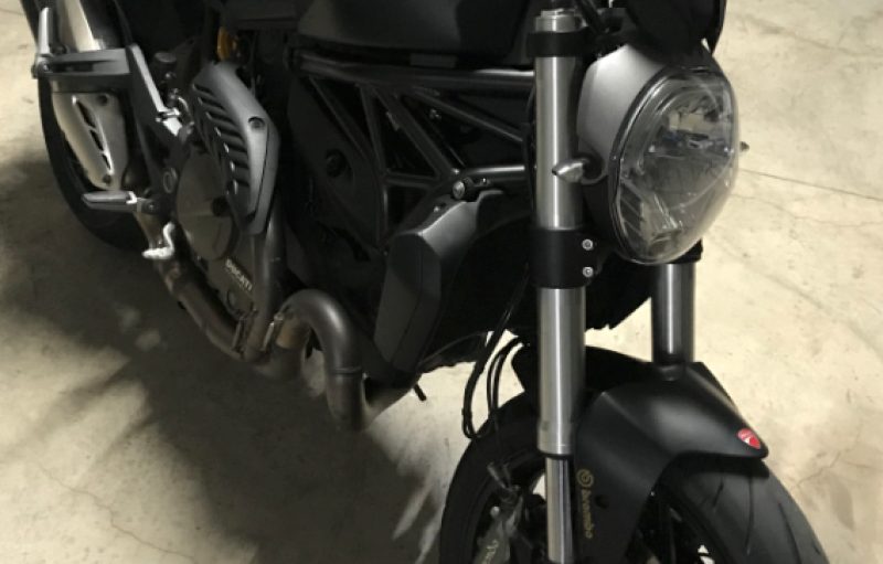Ducati Monster 821 Dark