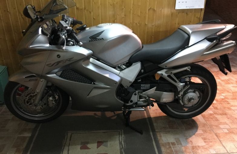 Honda VFR 800 F