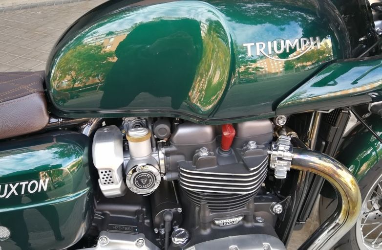 Triumph Thruxton 1200
