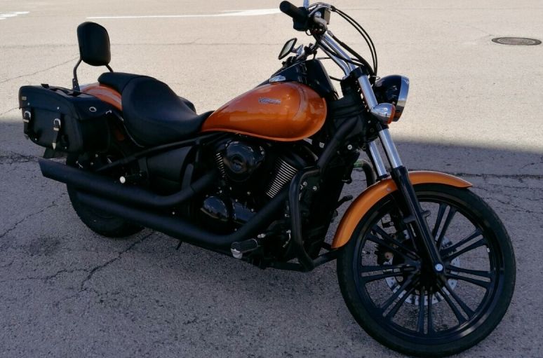 Kawasaki VN 900 Custom