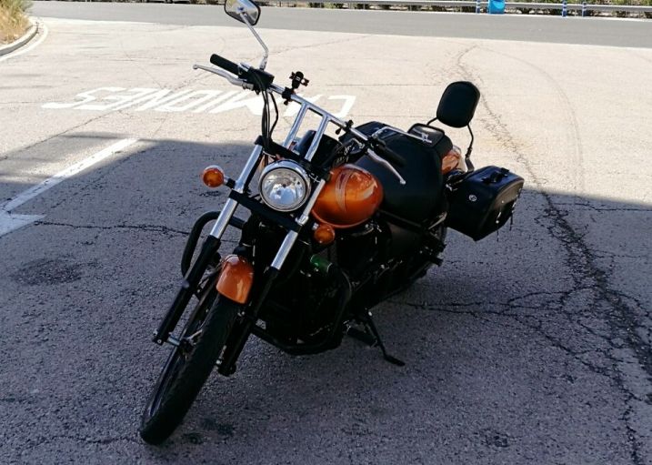 Kawasaki VN 900 Custom