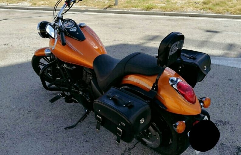 Kawasaki VN 900 Custom