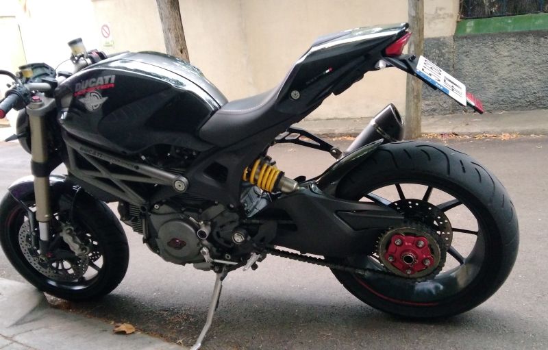 Ducati Monster 1100 Evo