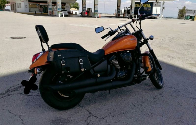 Kawasaki VN 900 Custom