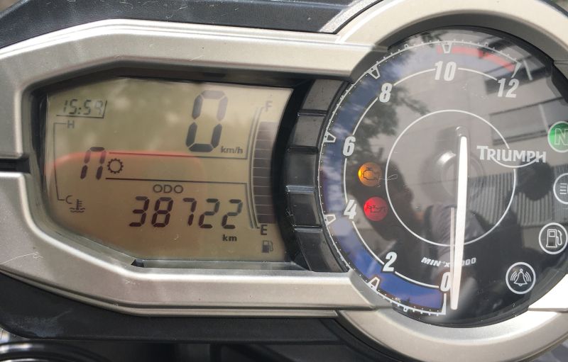 Triumph Tiger 800