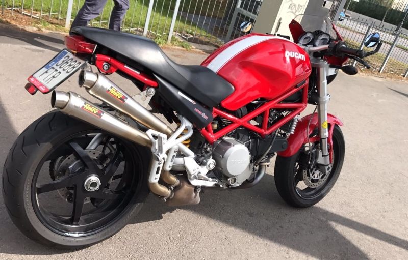 Ducati Monster S2R 800