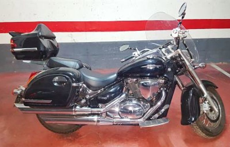 Suzuki Intruder C800