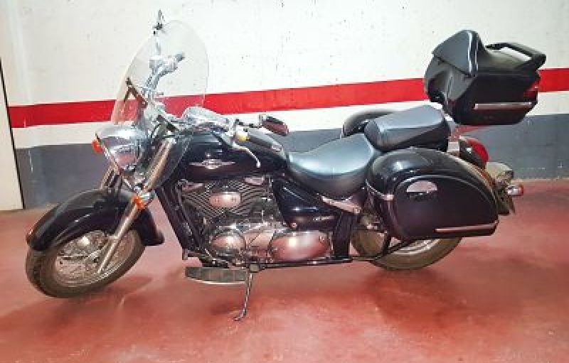 Suzuki Intruder C800