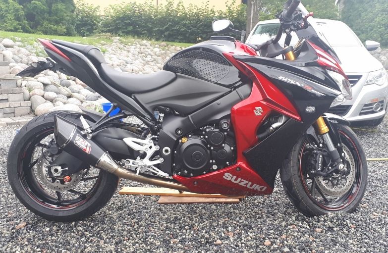 Suzuki GSX-S1000F