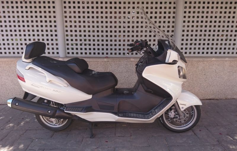 Suzuki Burgman 650 Executive