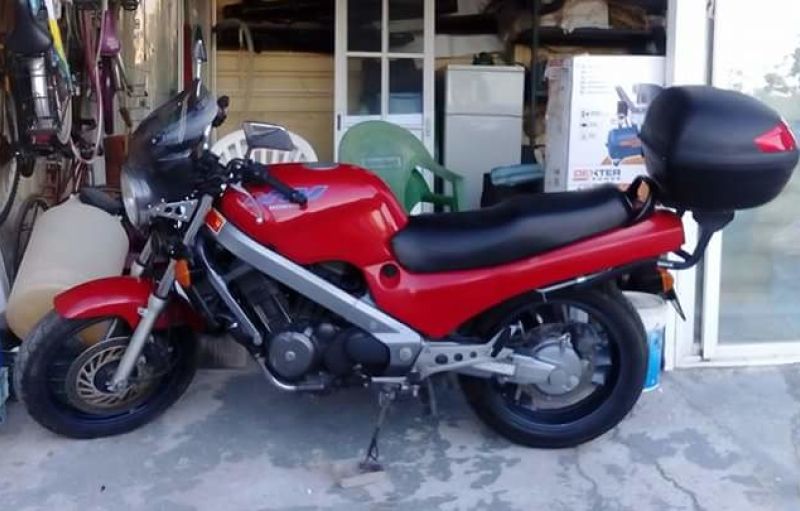 Honda NTV 650 Revere