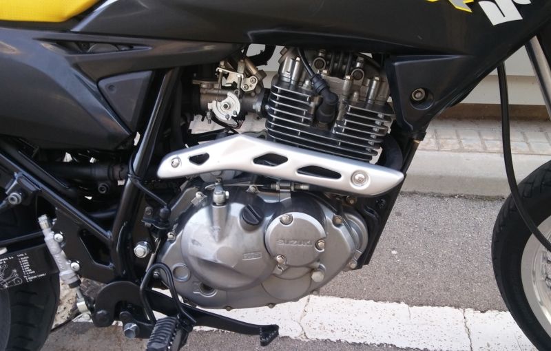 Suzuki DR 125 SM