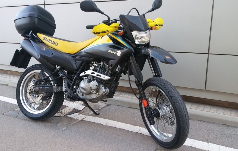 Suzuki DR 125 SM