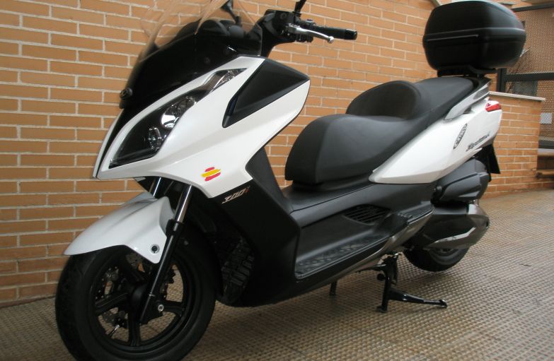 Kymco Superdink 300i