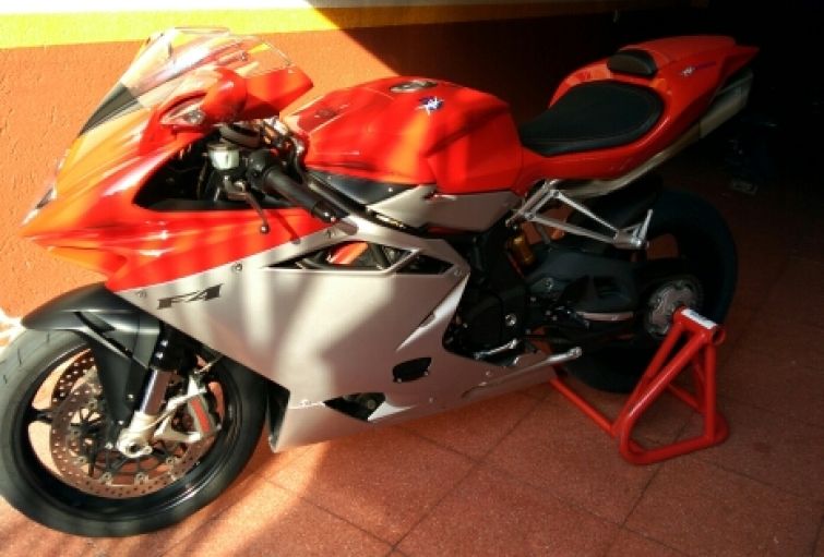 MV Agusta F4 1000 R