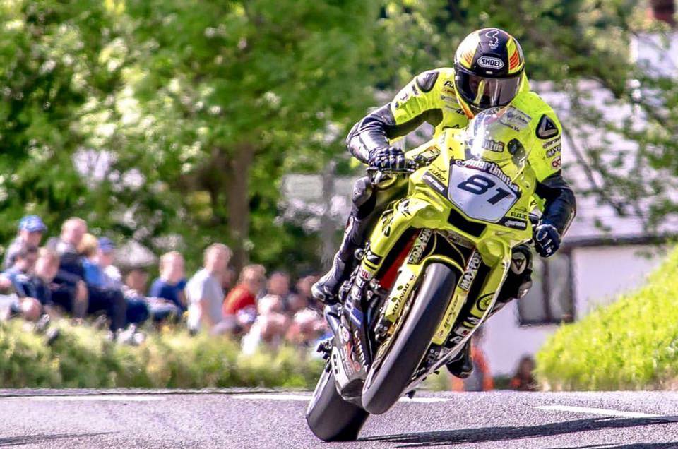 Ayuda a Raül Torras a realizar el Tourist Trophy 2018