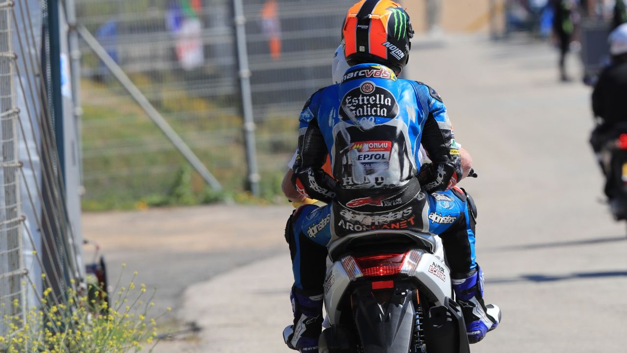 Arón Canet tira a tres pilotos en Jerez 2018