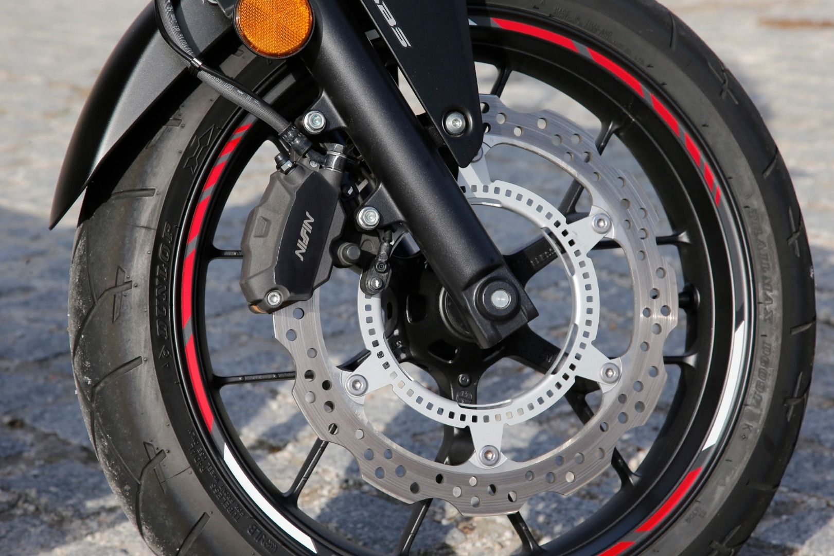 Comparativa Honda CB500X vs Benelli TRK 502