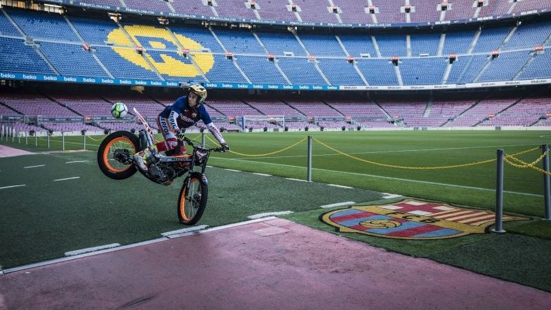 Toni Bou en el Camp Nou