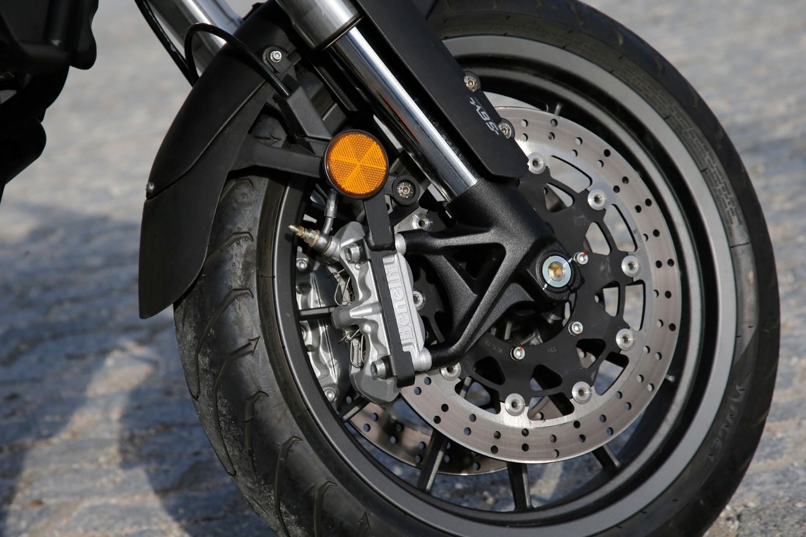 Comparativa Honda CB500X vs Benelli TRK 502