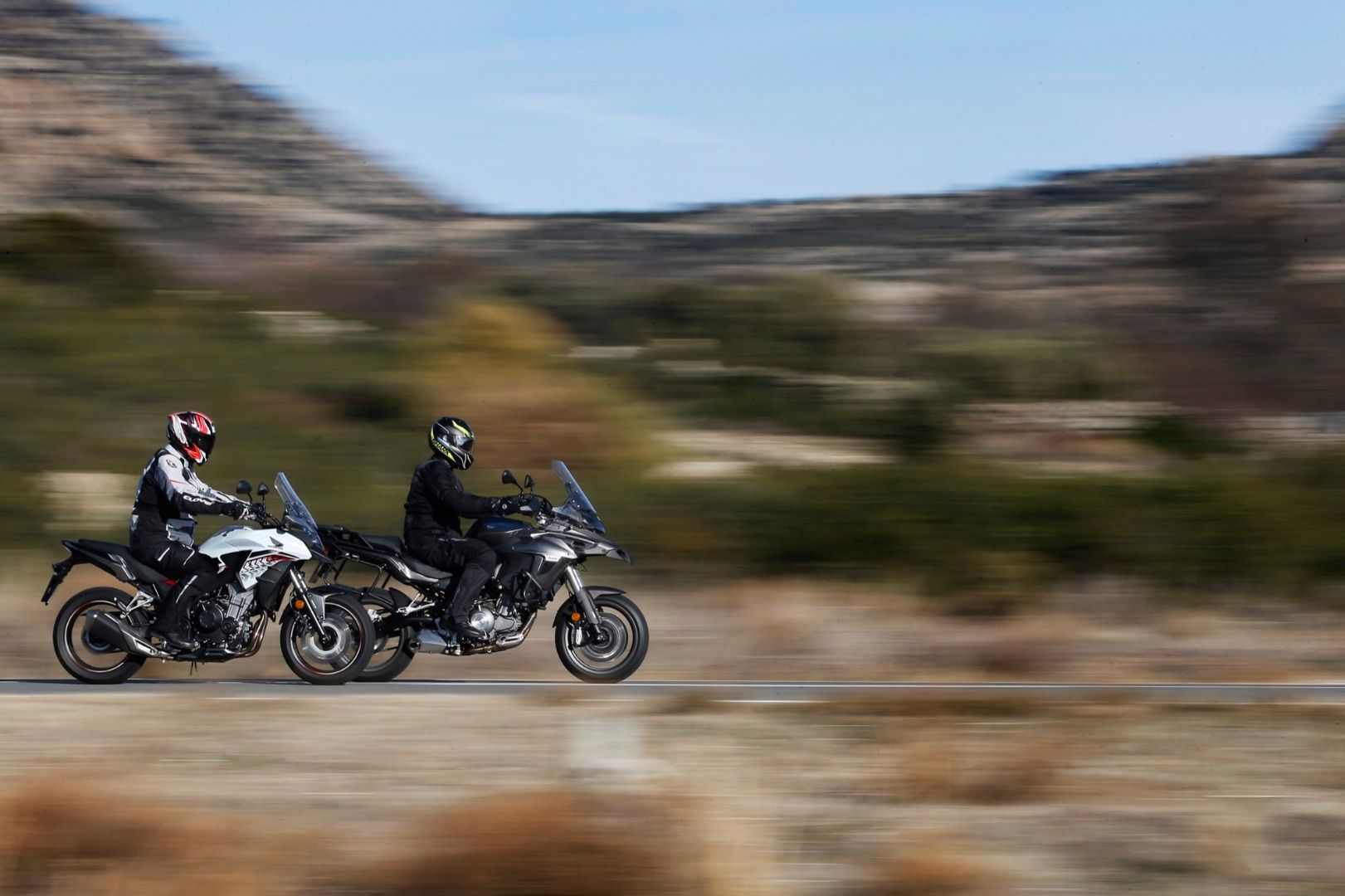 Comparativa Honda CB500X vs Benelli TRK 502