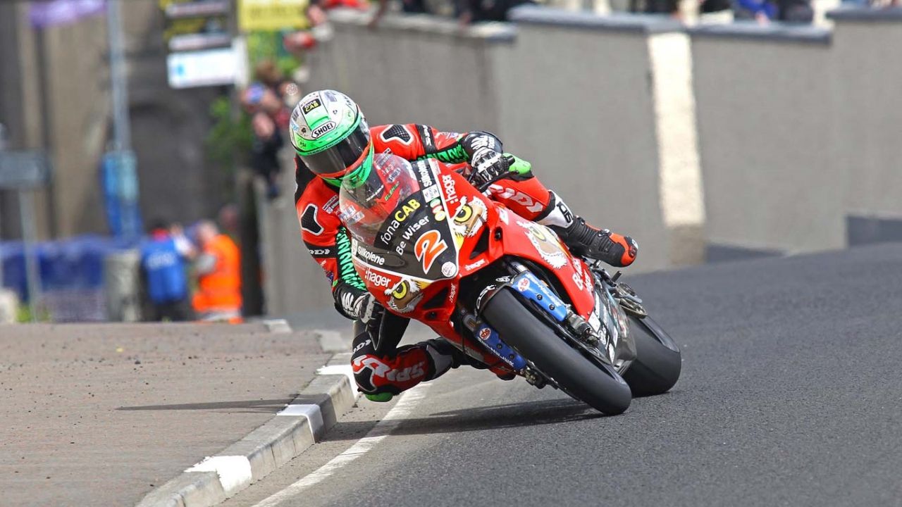 NW200 2018: Alastair Seeley de oro, Glenn Irwin de plata y Peter Hickman de bronce