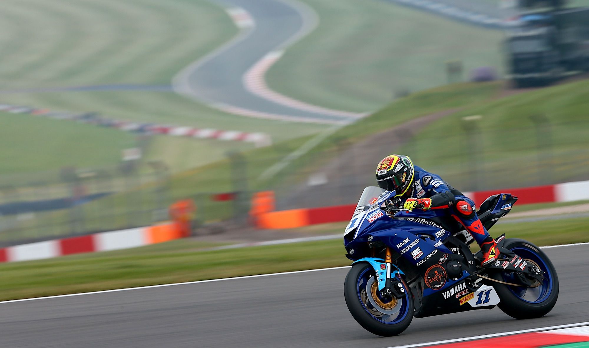 Sandro Cortese, segunda victoria y liderato de la categoría en Supersport