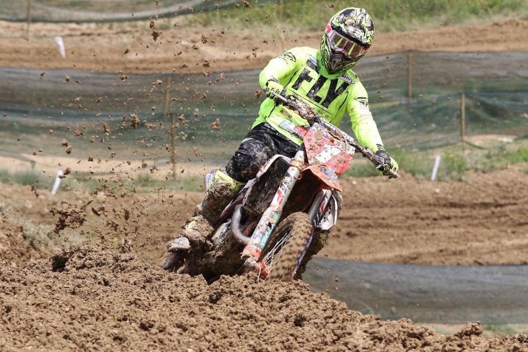 Imparables Butrón en MX1 y Larrañaga en MX2 en el Nacional de Motocross celebrado en  Calatayud