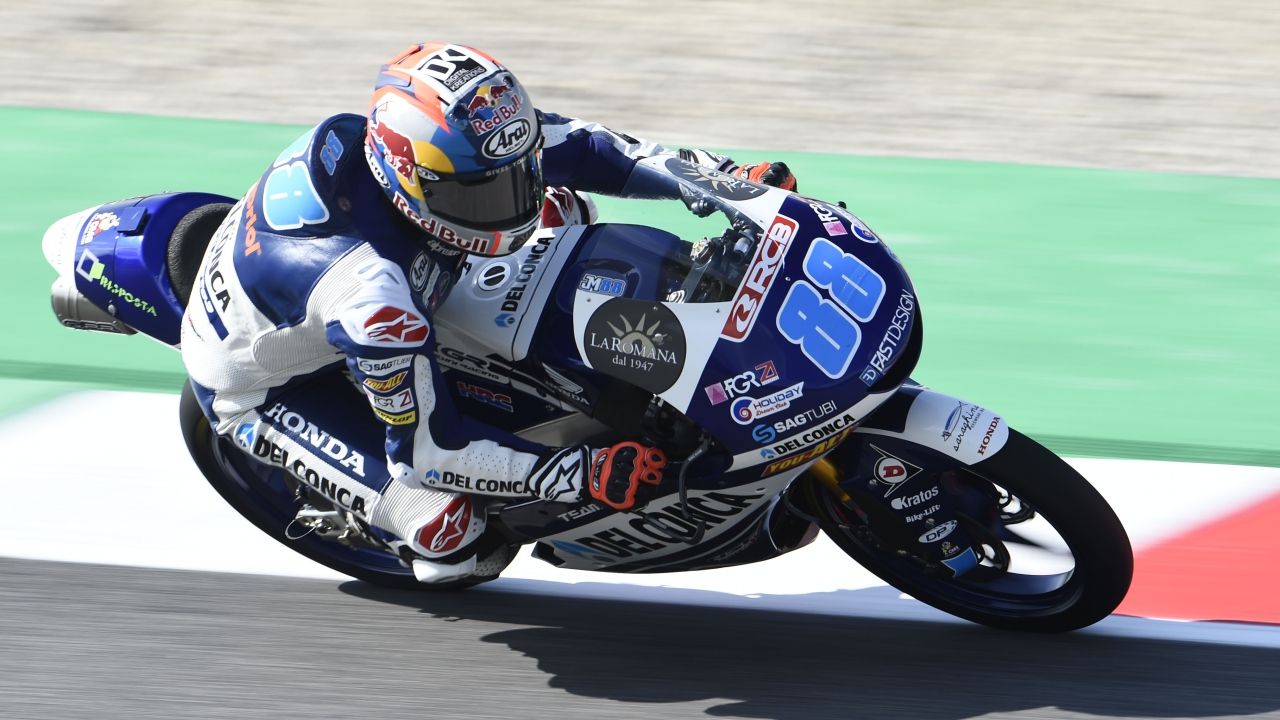 Jorge Martín conquista Mugello tras vencer a Marco Bezzecchi por sólo 19 milésimas