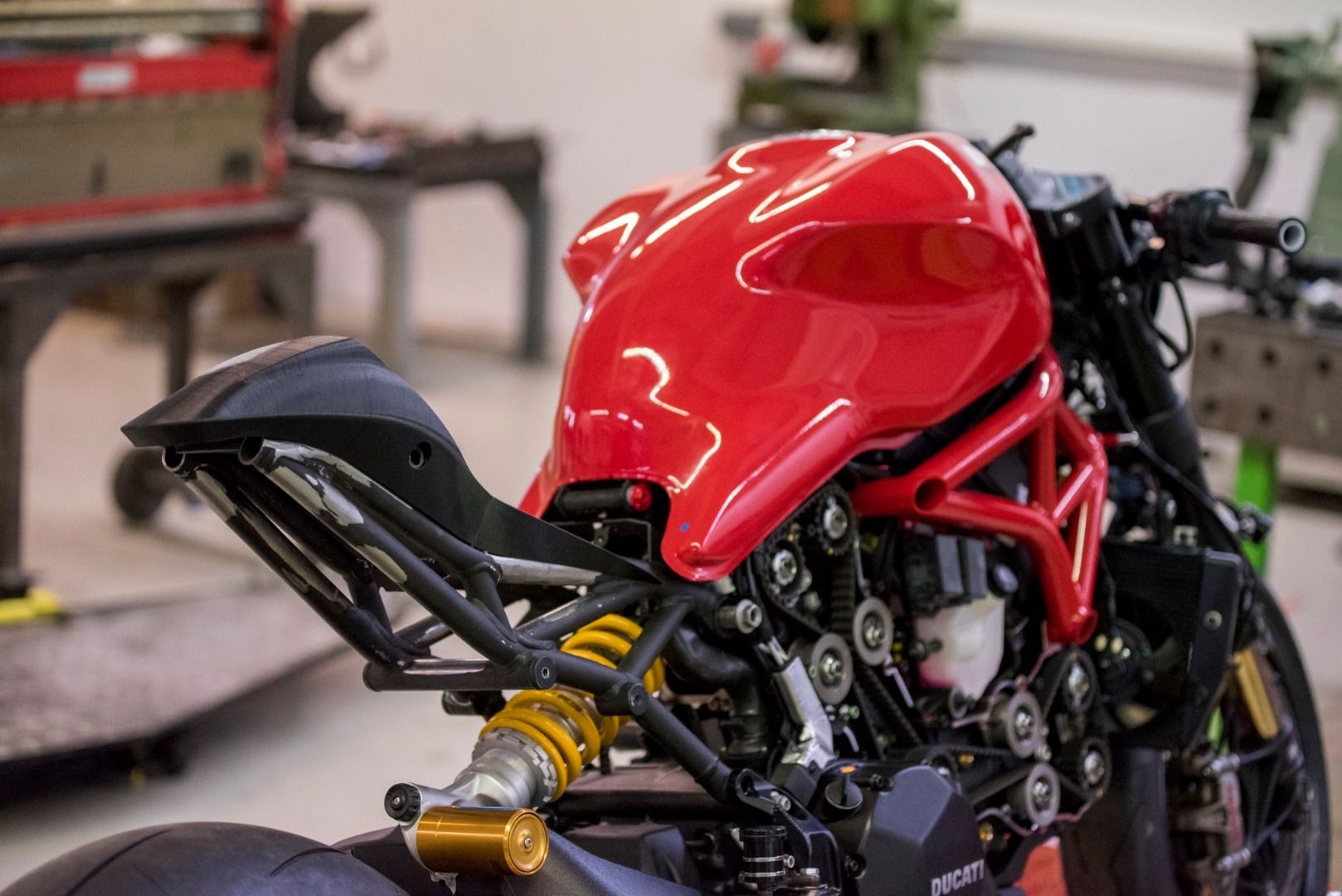 Ducati Monster DA#15, oro de 24K para la Monster