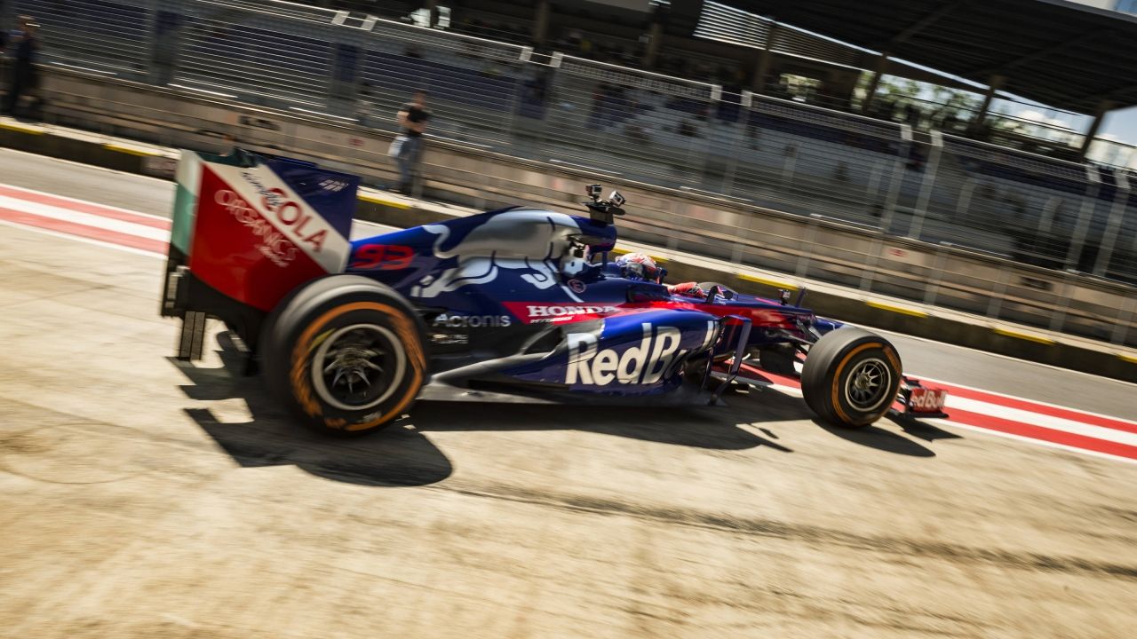 Marc Márquez en el Toro Rosso de Fórmula 1