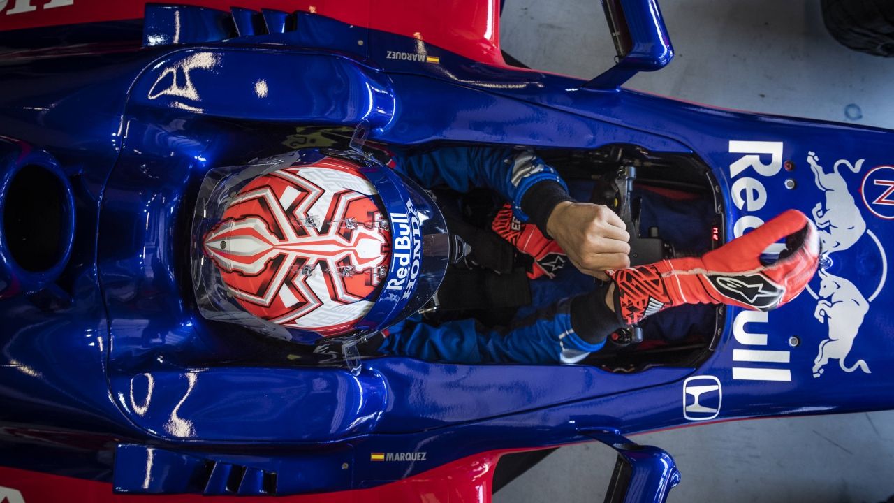 Marc Márquez en el Toro Rosso de Fórmula 1