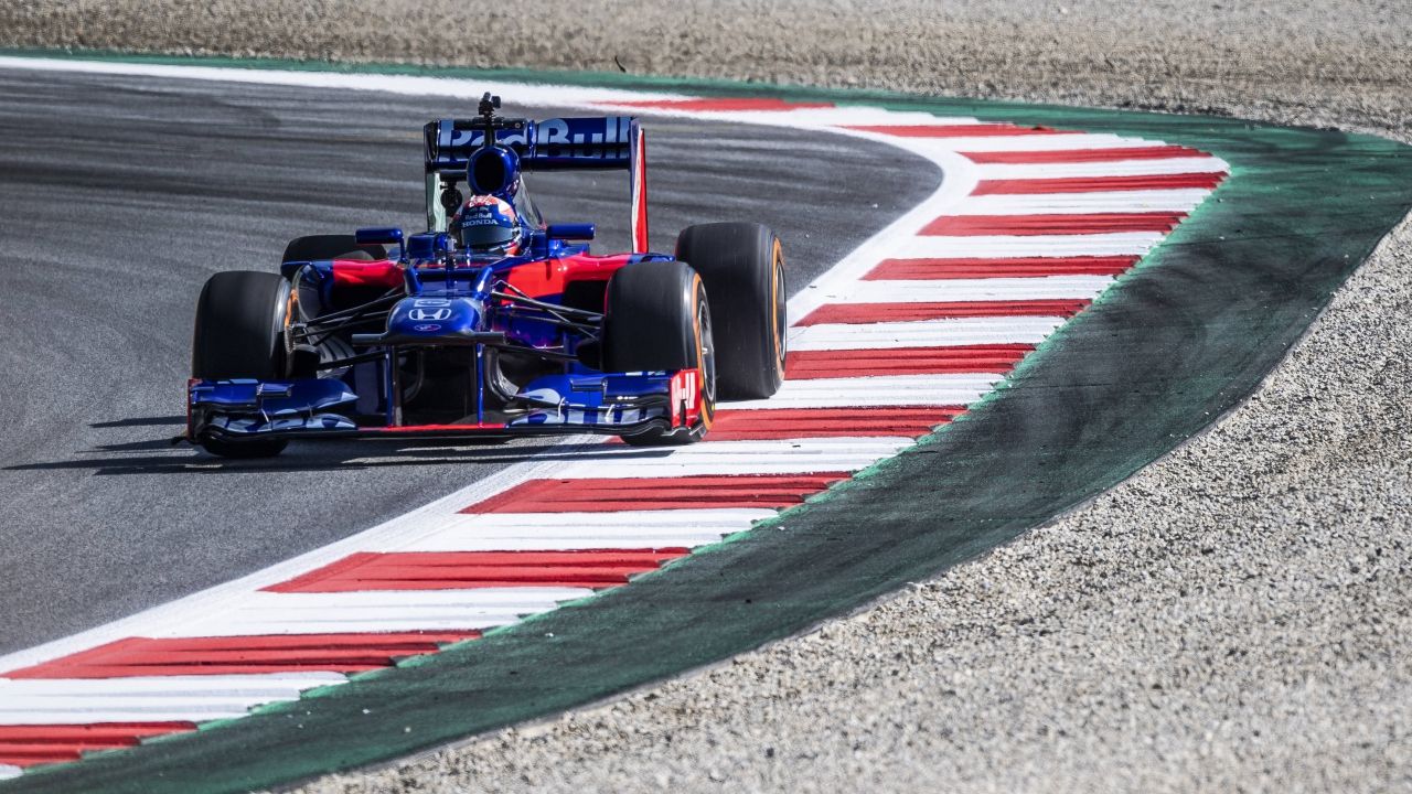 Marc Márquez en el Toro Rosso de Fórmula 1