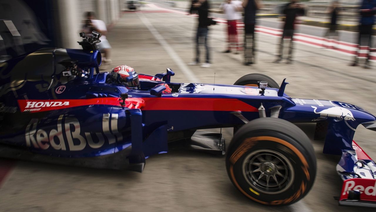 Marc Márquez en el Toro Rosso de Fórmula 1
