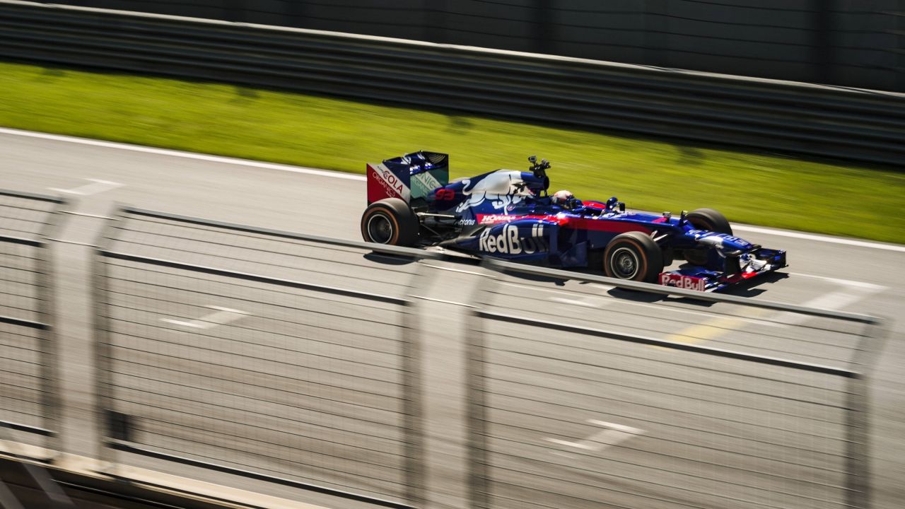 Marc Márquez en el Toro Rosso de Fórmula 1