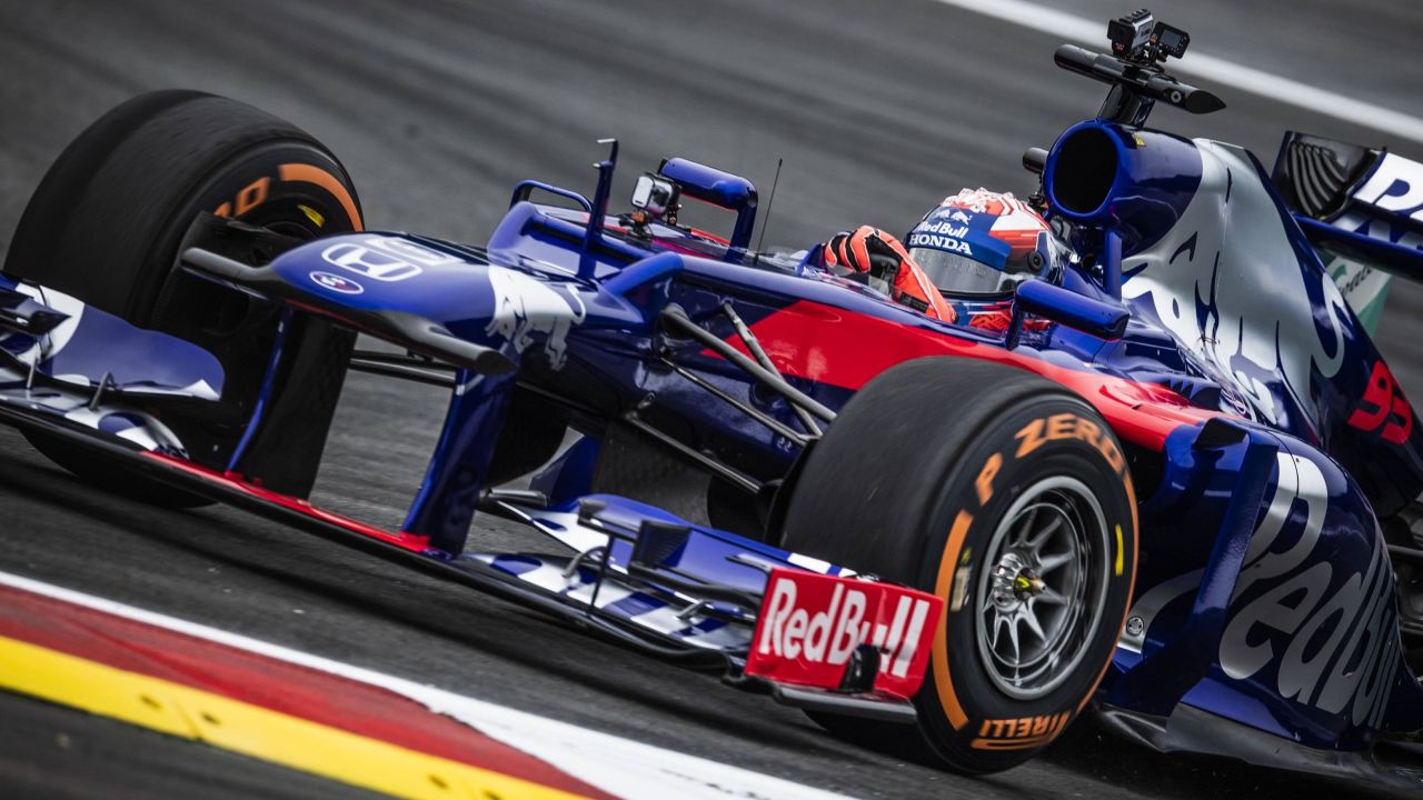 Marc Márquez en el Toro Rosso de Fórmula 1