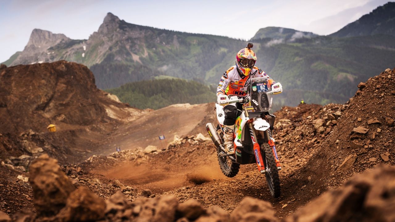 Un minuto de enduro extremo con Laia Sanz, que buscará hacer historia en 2019