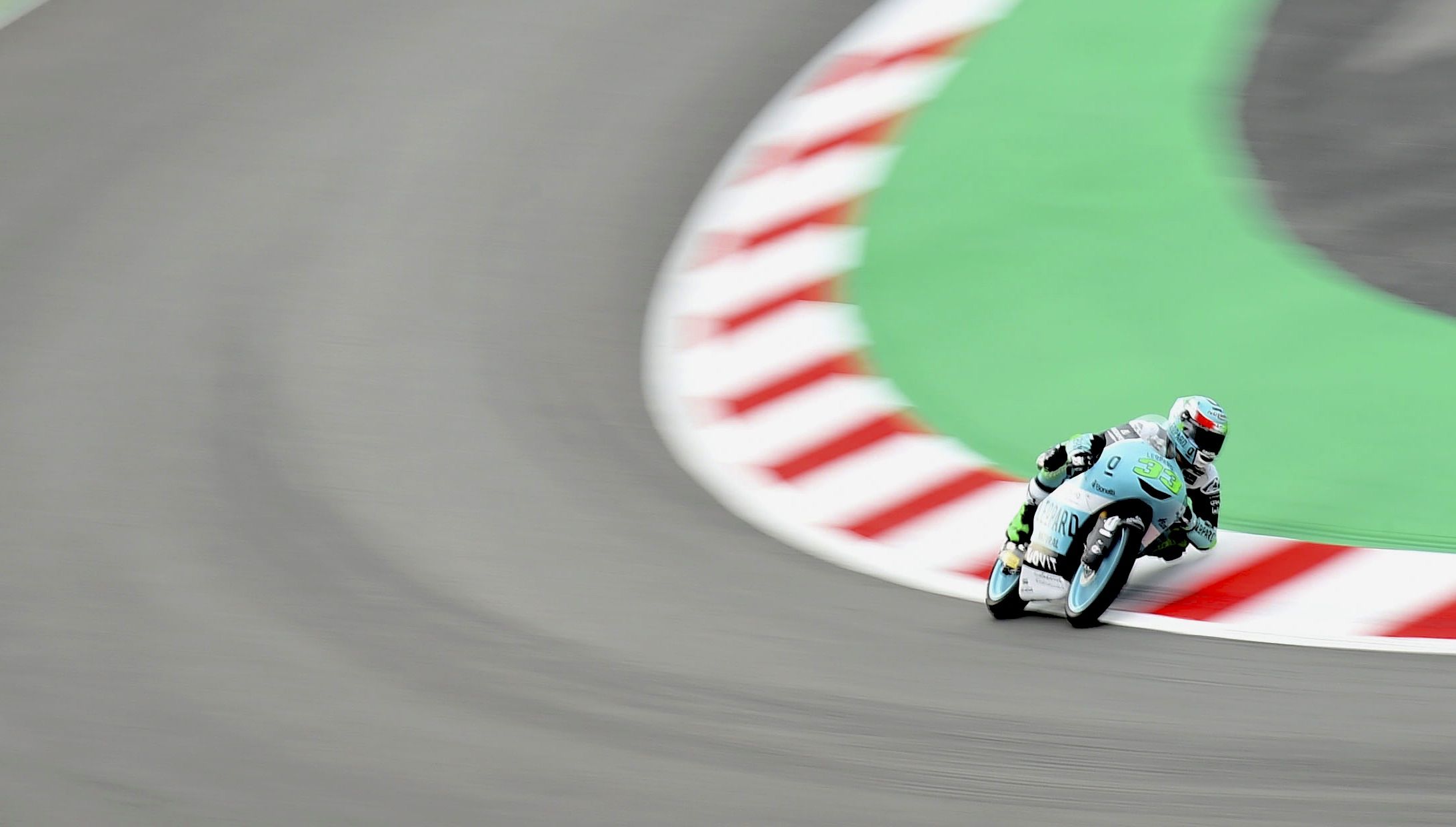 Enea Bastianini supera a Jorge Martín en la lucha por la pole en Moto3