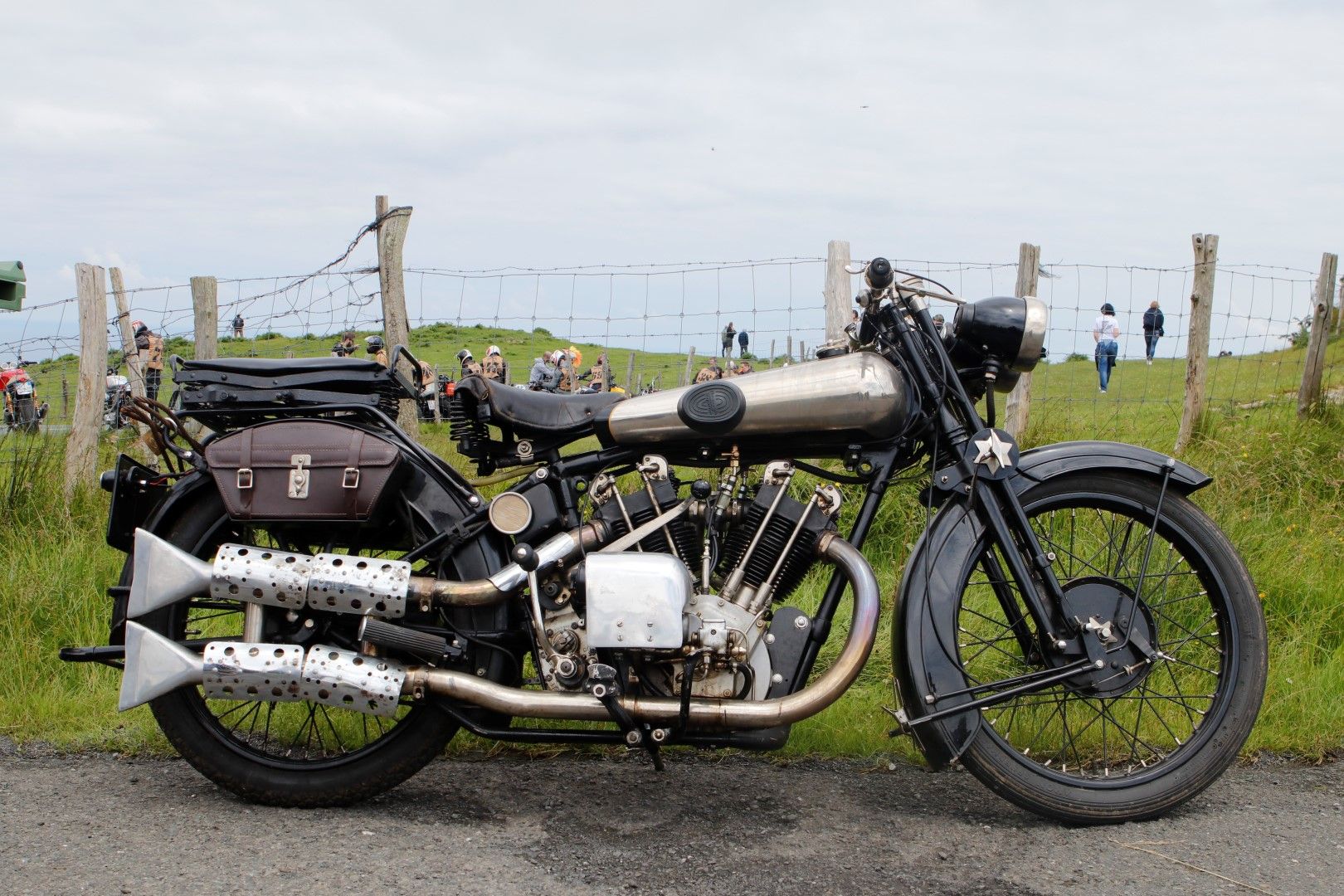 Wheels and waves 2018