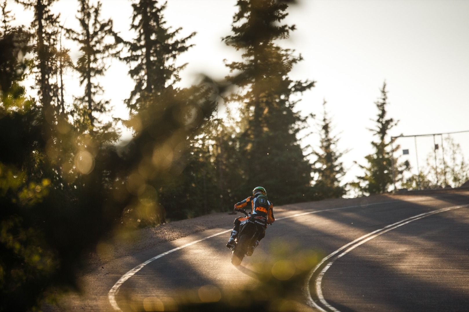 KTM 790 Duke y Chris Fillmore Pikes Peak 2018