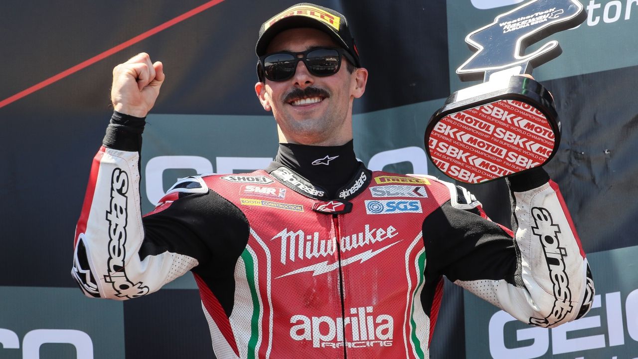 Eugene Laverty, el chocolate y las burbujas