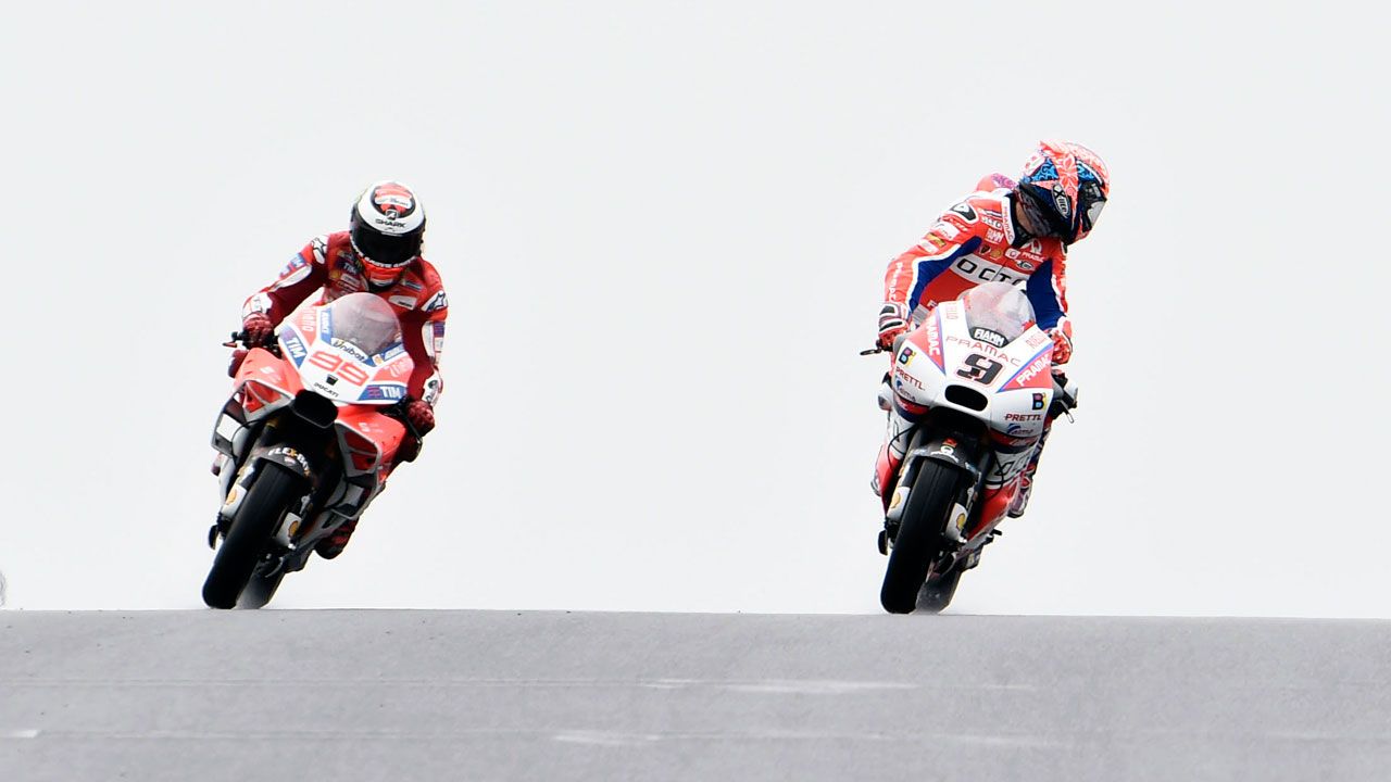 Jorge Lorenzo (sobre Petrucci) “En MotoGP no puedes esperar a coger rueda”