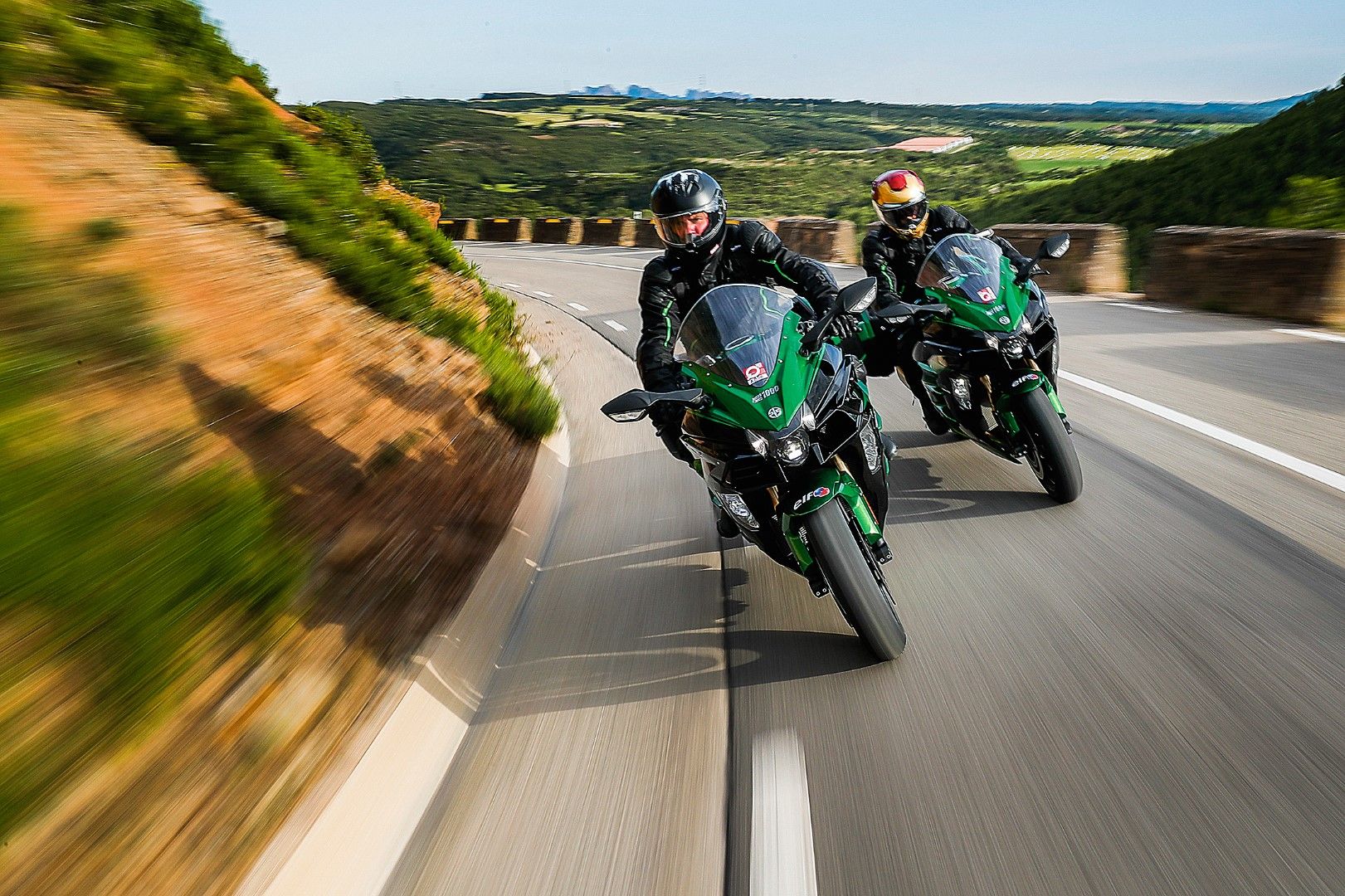 Desafío Ninja H2 SX en la Rider 1000
